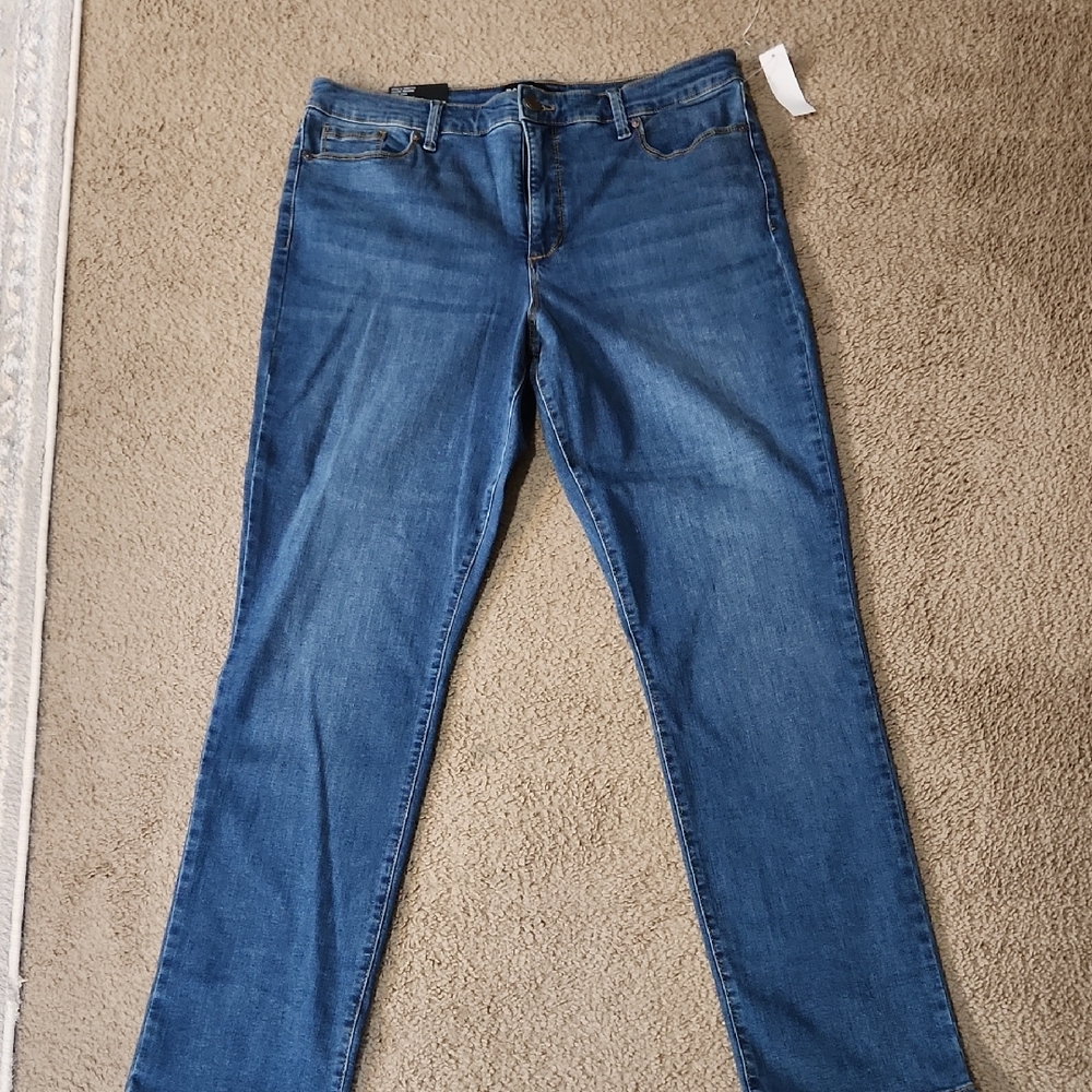 Bandolino Women's Straight Leg Jeans in Blue